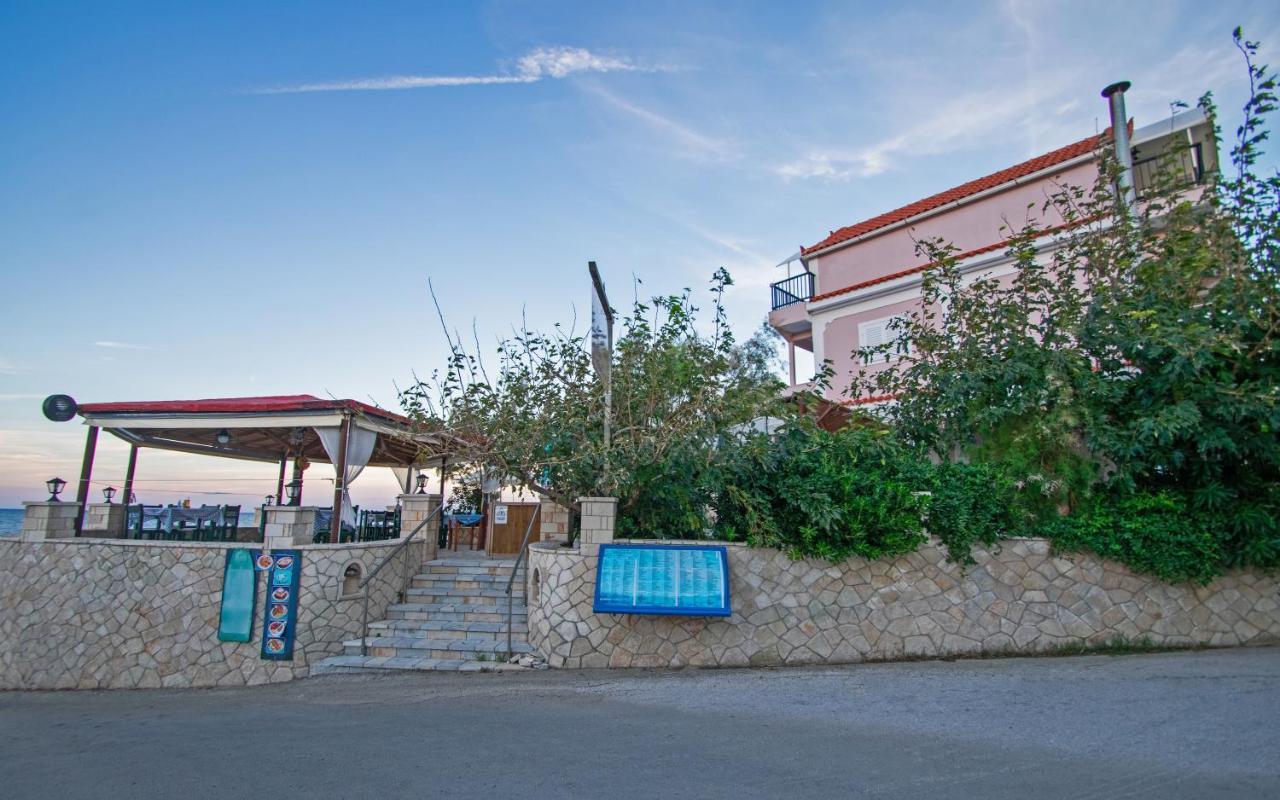 Psarou Studios Ammoudi Exterior foto