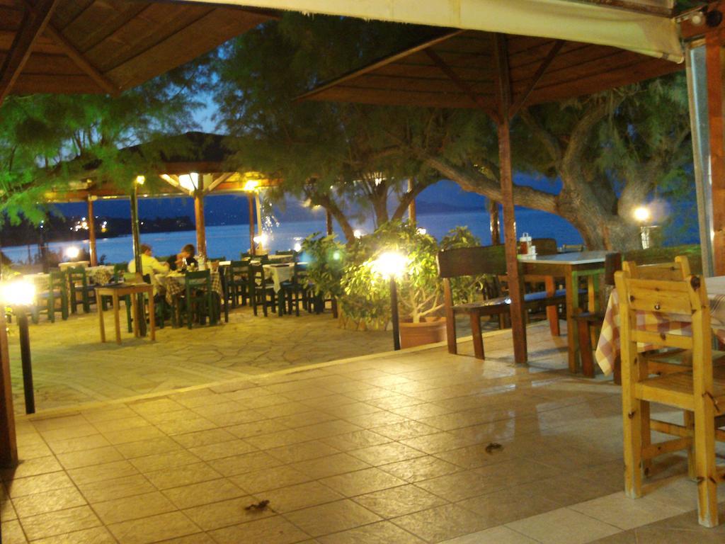Psarou Studios Ammoudi Exterior foto